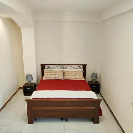 Fondo Versace بيت ضيافة 4*